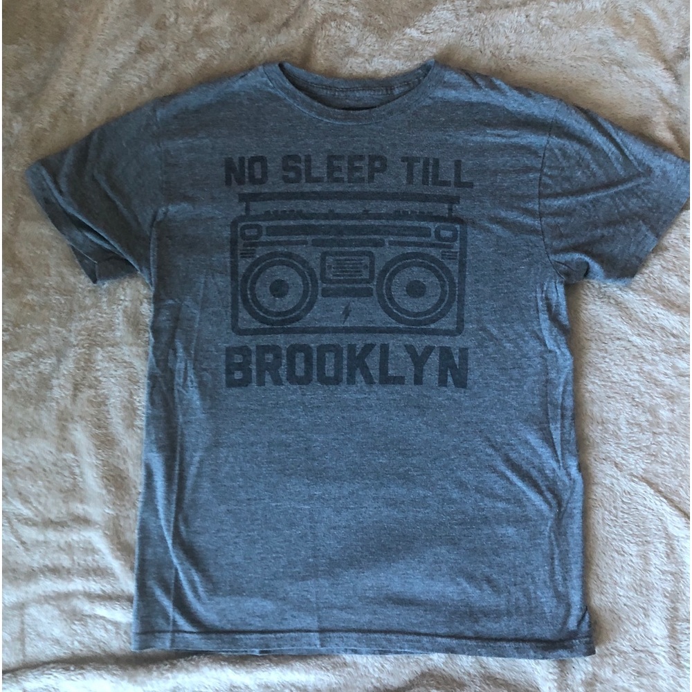 Beastie Boys “No Sleep Till Brooklyn” Boom Box Retro Gray Band Tee size Large.